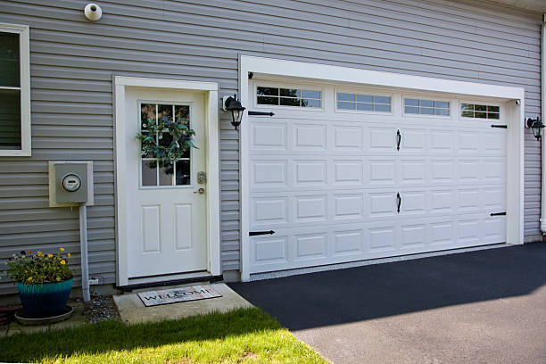 24/7 Emergency Garage Door Panel Replacement experts in Seward, AK